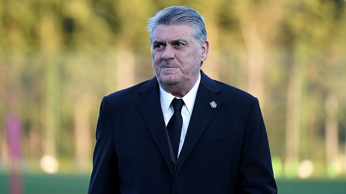 Beşiktaş Başkanı Serdal Adalı: Takımımızın bize çifte bayram yaşatacağına inanıyorum! Beşiktaş Başkanı Serdal Adalı: Takımımızın bize çifte bayram yaşatacağına inanıyorum!