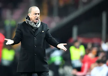 Terim soyunma odasında gürledi