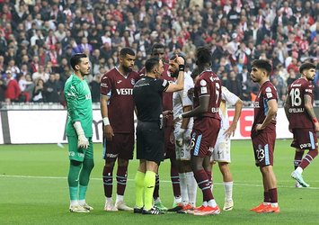Toroğlu yorumladı! Trabzonspor'un aleyhine verilen penaltı kararı doğru mu?