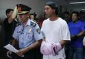 Ronaldinho 40 yaşına hapishanede girdi! - 1