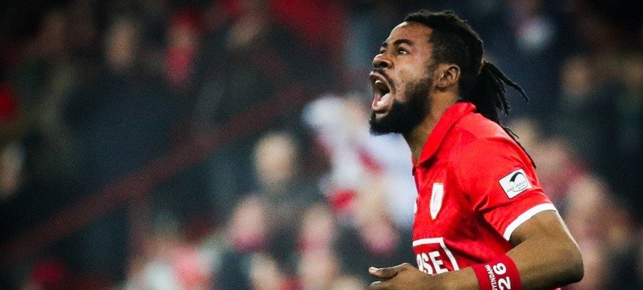 Galatasaray’a dev stoper