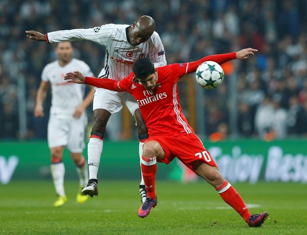 Beşiktaş-Benfica mücadelesinden kareler