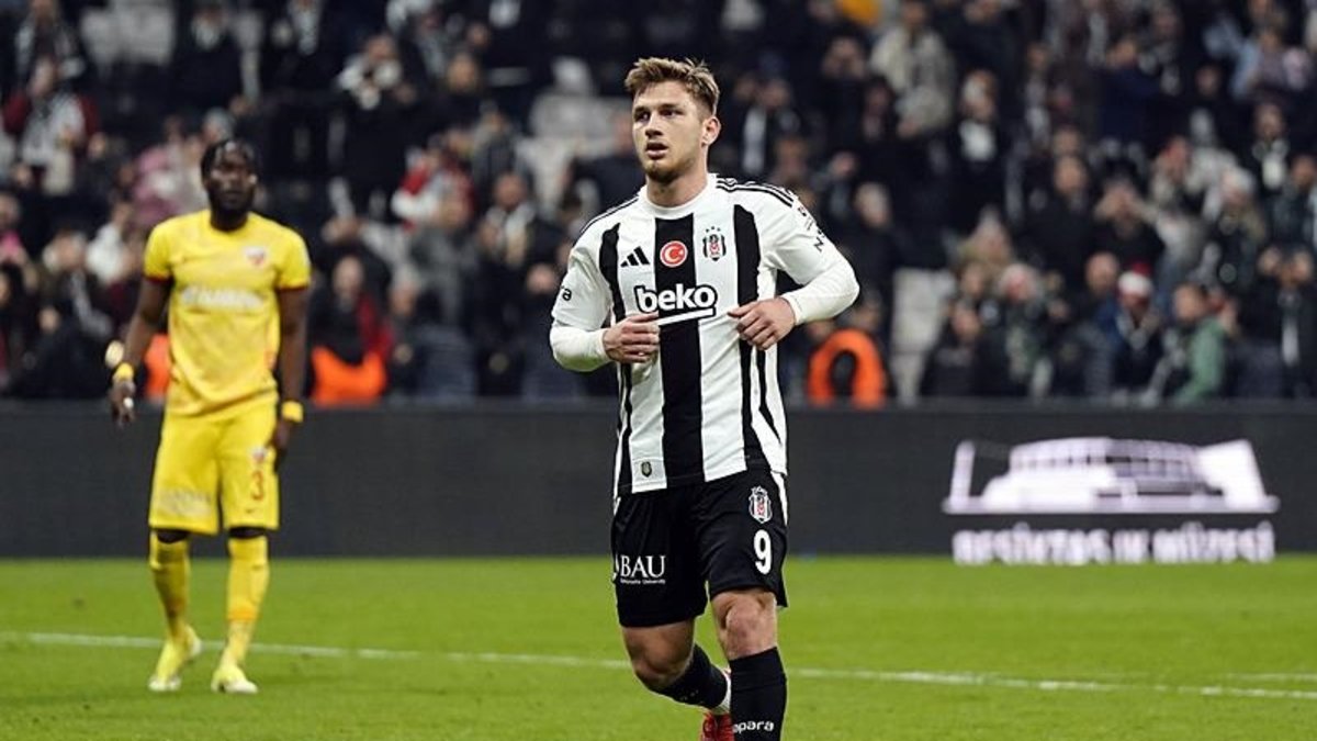 TRANSFER HABERİ | Semih Kılıçsoy'a Premier Lig kancası! İşte istenen bonservis bedeli TRANSFER HABERİ | Semih Kılıçsoy'a Premier Lig kancası! İşte istenen bonservis bedeli