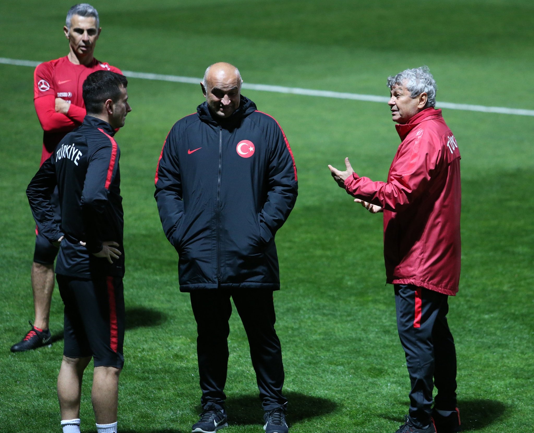 Rumen basını duyurdu! Lucescu anlaştı