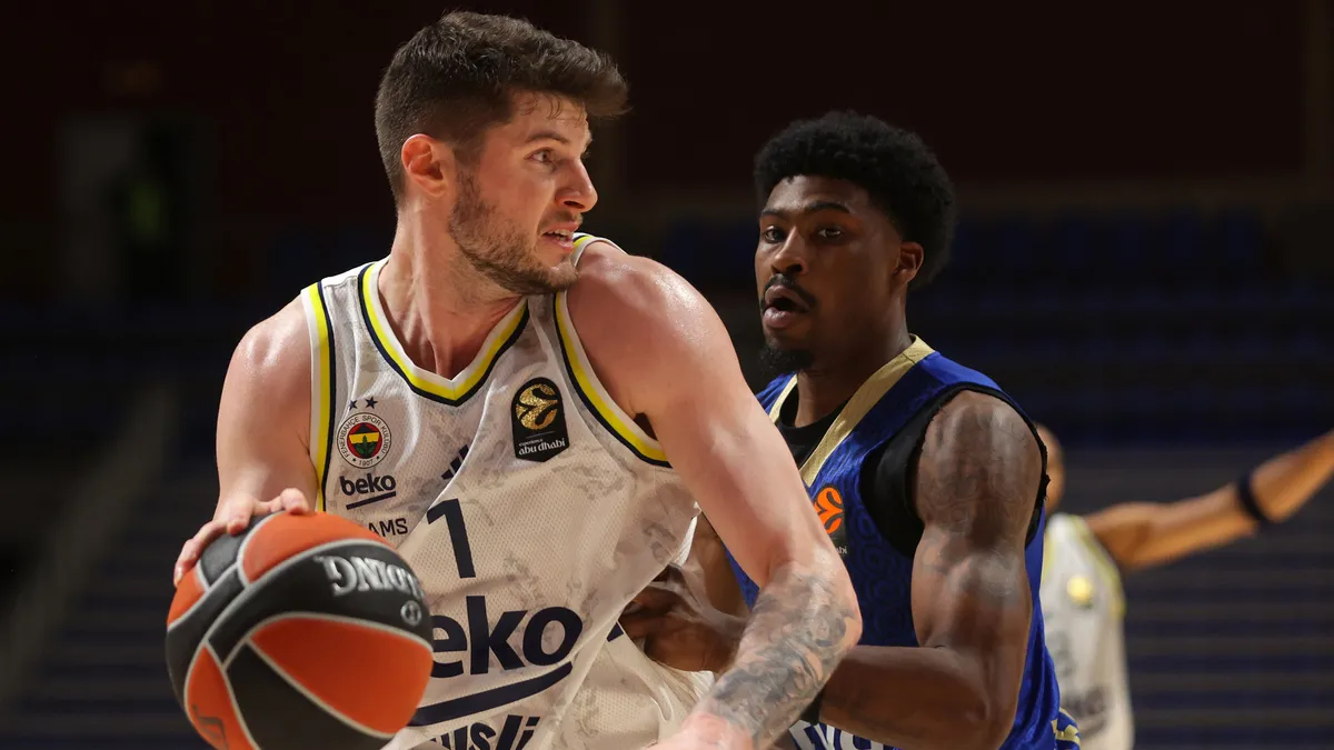 Fenerbahçe Beko Sırbistan'da mağlup!
