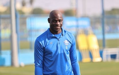 Mario Balotelli’den yeni imaj!