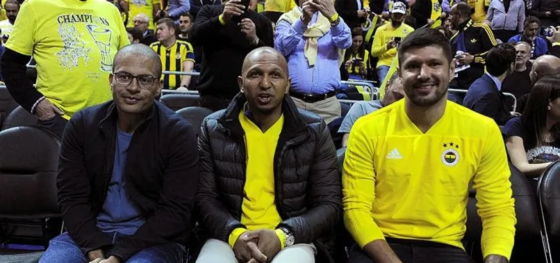 Efsaneler Ülker Spor Salonu'nda buluştu