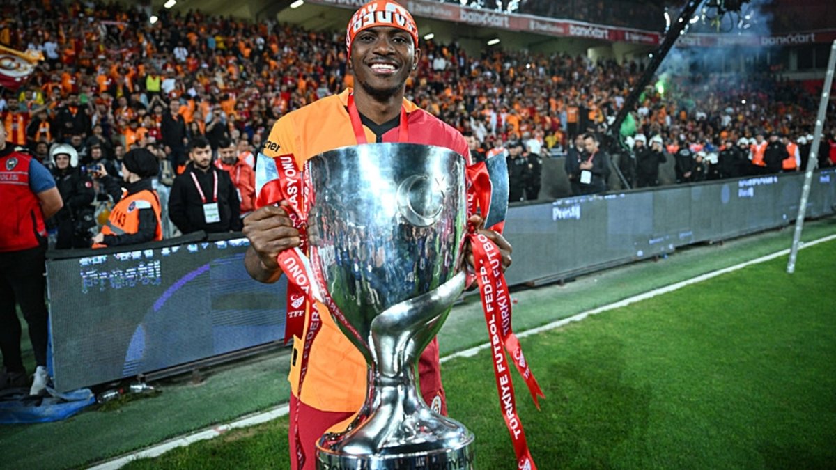 GALATASARAY TRANSFER HABERİ | Al Hilal Osimhen transferinde ısrarlı! Real Madrid maçına... GALATASARAY TRANSFER HABERİ | Al Hilal Osimhen transferinde ısrarlı! Real Madrid maçına...