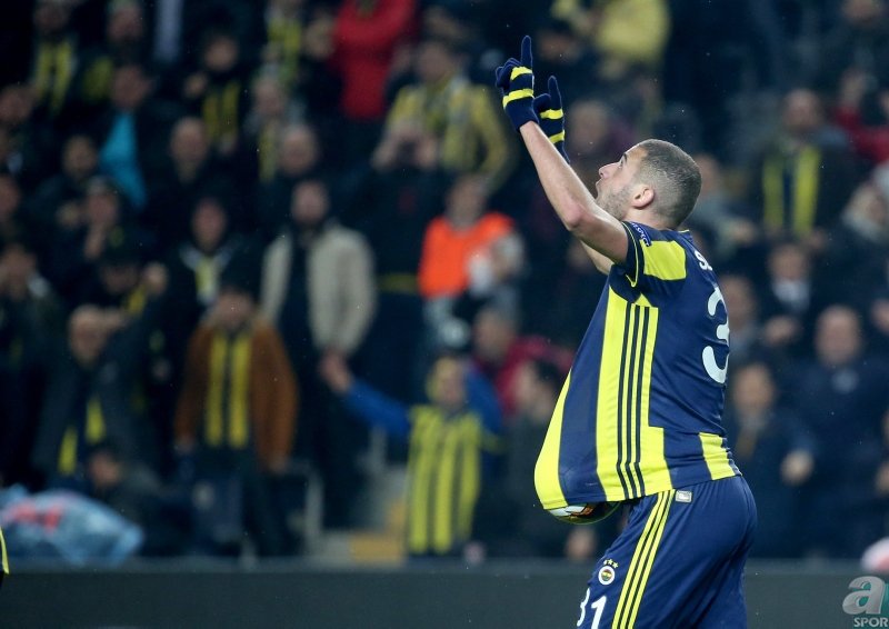 Islam Slimani’den flaş Fenerbahçe sözleri!