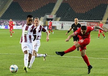 Ahlatcı Çorum evinde farklı kazandı!