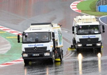 Tuzla'nın yol süpürme araçları Formula'ya damga vurdu!