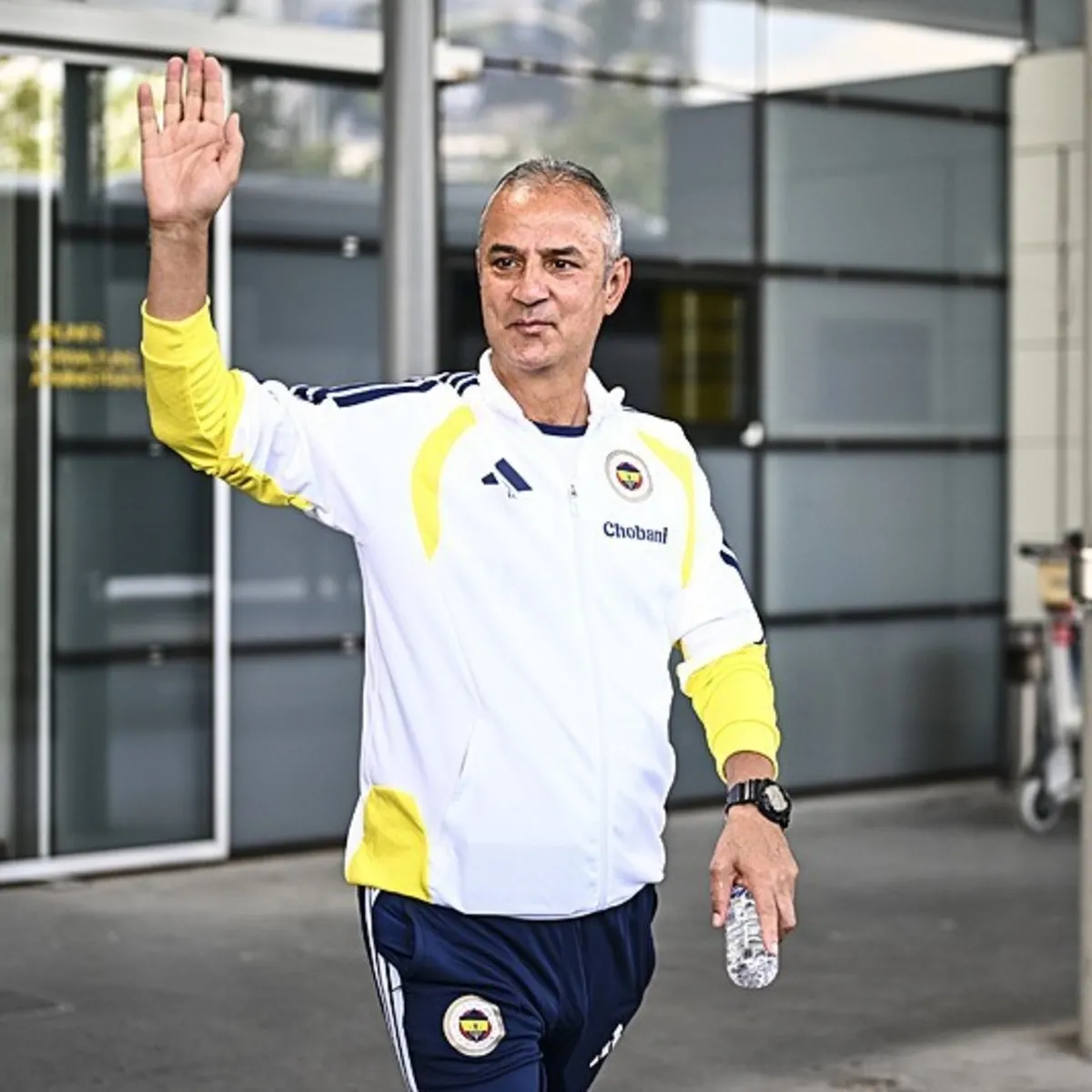 Fenerbahçe eski yıldızını geri getiriyor