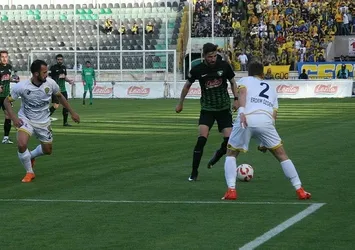 Denizlispor 3 puanı 3 golle aldı