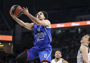 Anadolu Efes Kızılyıldız'a konuk oluyor