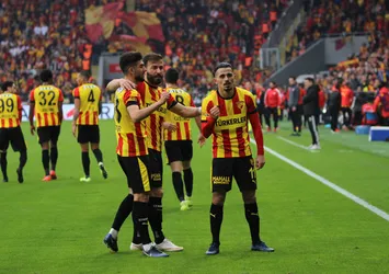 Göztepe'yi yerlileri sırtladı