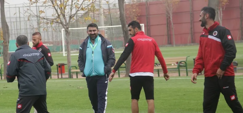 Gençlerbirliği, Ümit Özat yönetiminde çalıştı
