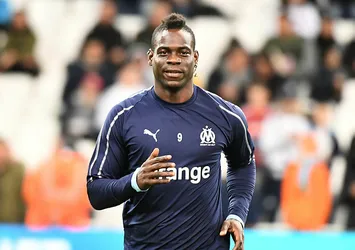 Balotelli’den Telekom örneği