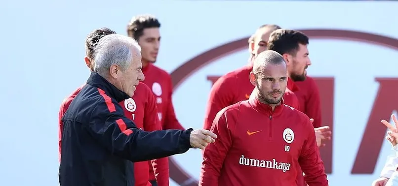 Mustafa Denizli: Sneijder ile sorun yaşadık