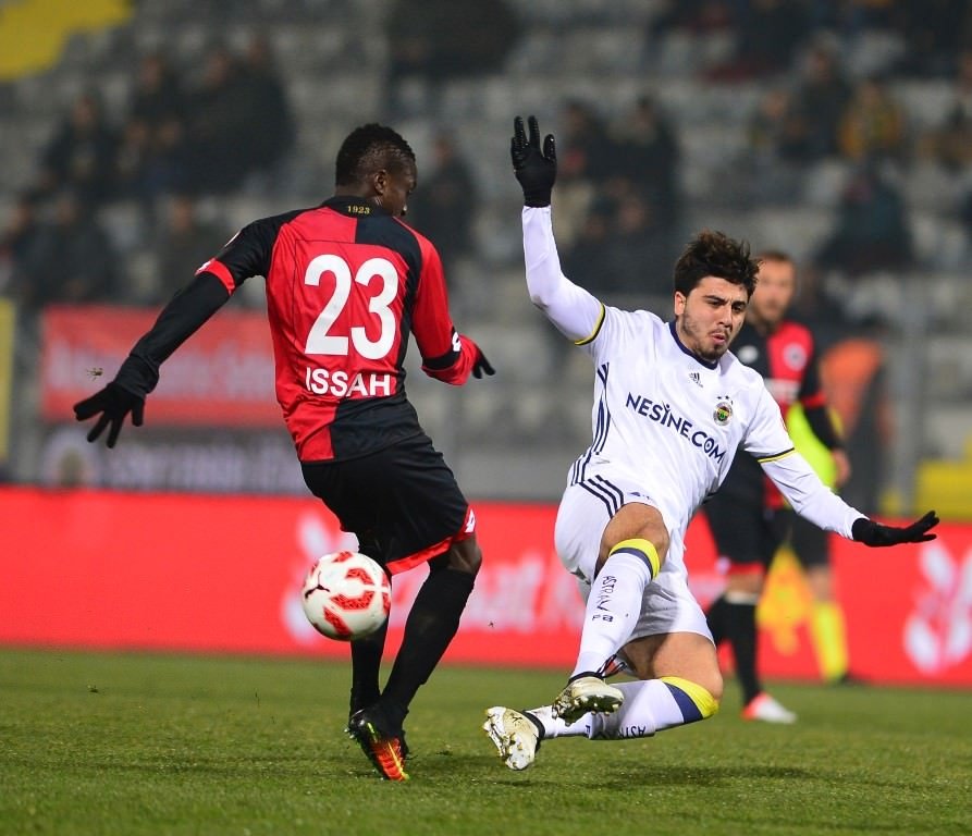 Fenerbahçeli futbolcu gözaltına alındı