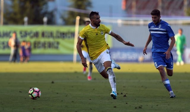 Fenerbahçe, Mehmet Topal ile yolları ayırıyor