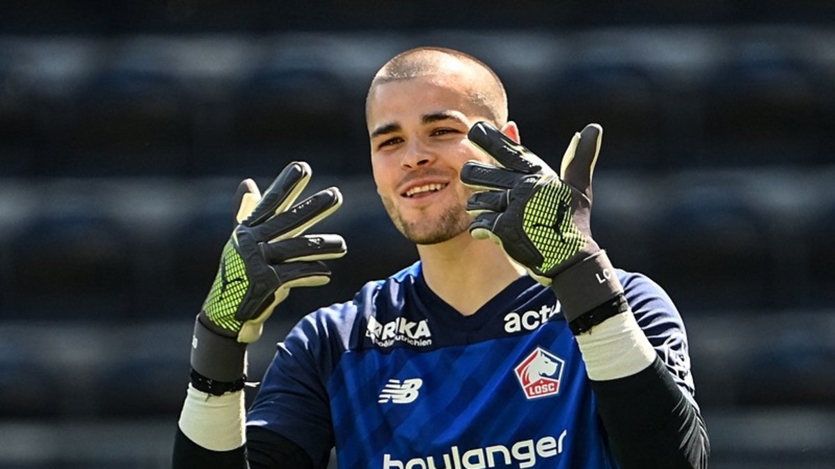 TRANSFER HABERLERİ | Fenerbahçe'de kaleye Fransız eldiven! Livakovic ile yollar ayrılıyor TRANSFER HABERLERİ | Fenerbahçe'de kaleye Fransız eldiven! Livakovic ile yollar ayrılıyor