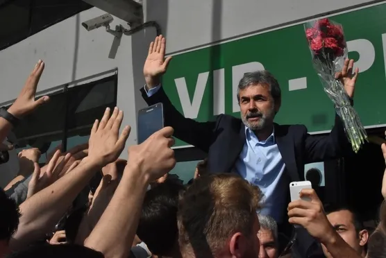 Aykut Kocaman omuzlarda uğurlandı