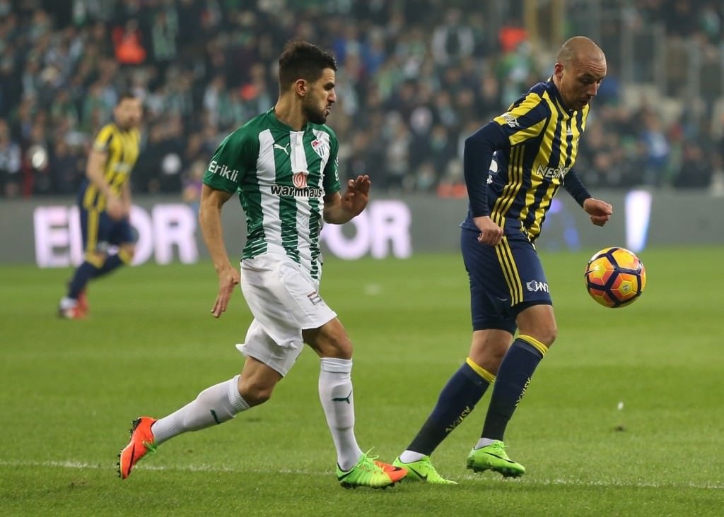 Bursaspor-Fenerbahçe karşılaşmasından kareler