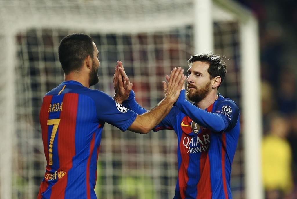 Barcelona, Arda Turan’ı satmaya sıcak bakıyor!