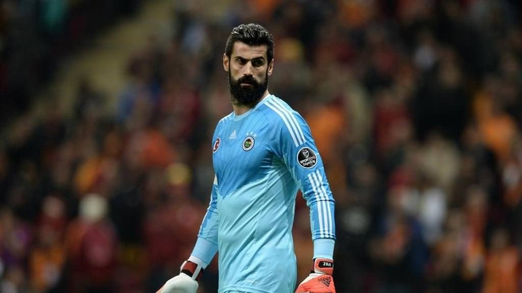 Volkan Demirel’den takıma ayar!