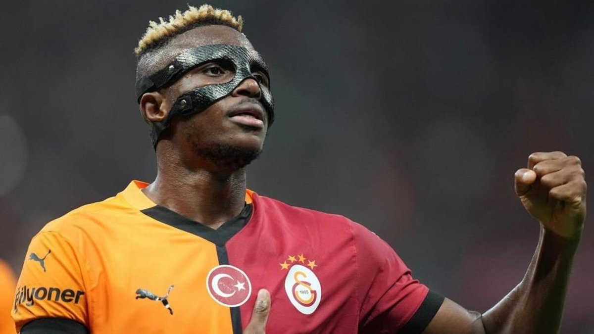 Galatasaray'da Osimhen hareketliliği! Dikkat çeken bonservis teklifi Galatasaray'da Osimhen hareketliliği! Dikkat çeken bonservis teklifi