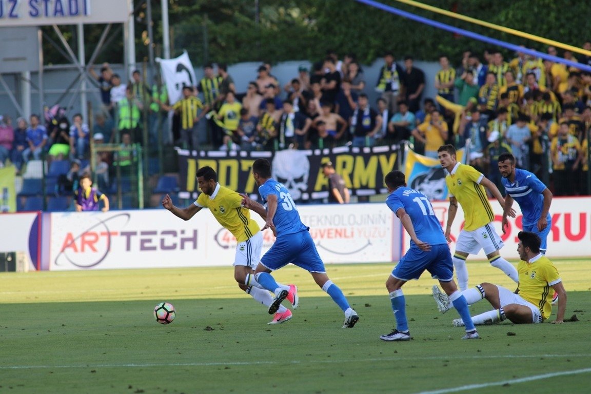 Fenerbahçe, Juventus Bükreş’e mağlup oldu