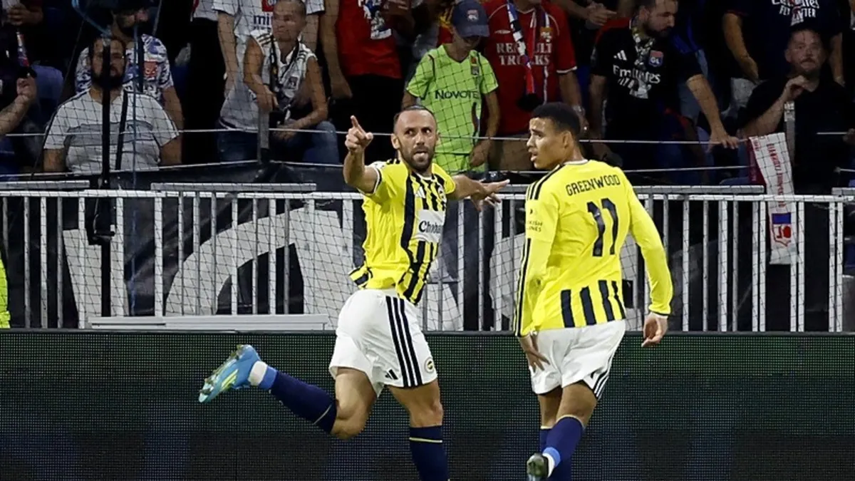 Fenerbahçe'nin, Lyon'a attığı gol öncesi dikkat çeken detay! Top bir anda...