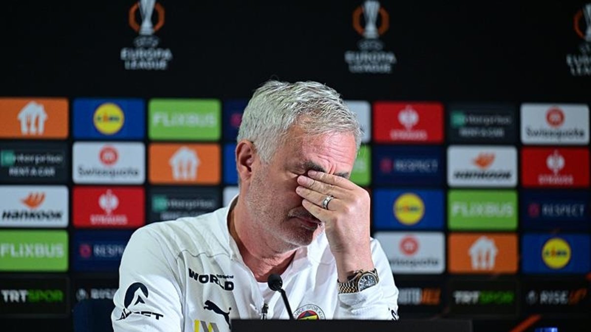 FENERBAHÇE TRANSFER HABERİ: Jose'nin planları altüst olacak! İngilizler teklife hazırlanıyor FENERBAHÇE TRANSFER HABERİ: Jose'nin planları altüst olacak! İngilizler teklife hazırlanıyor
