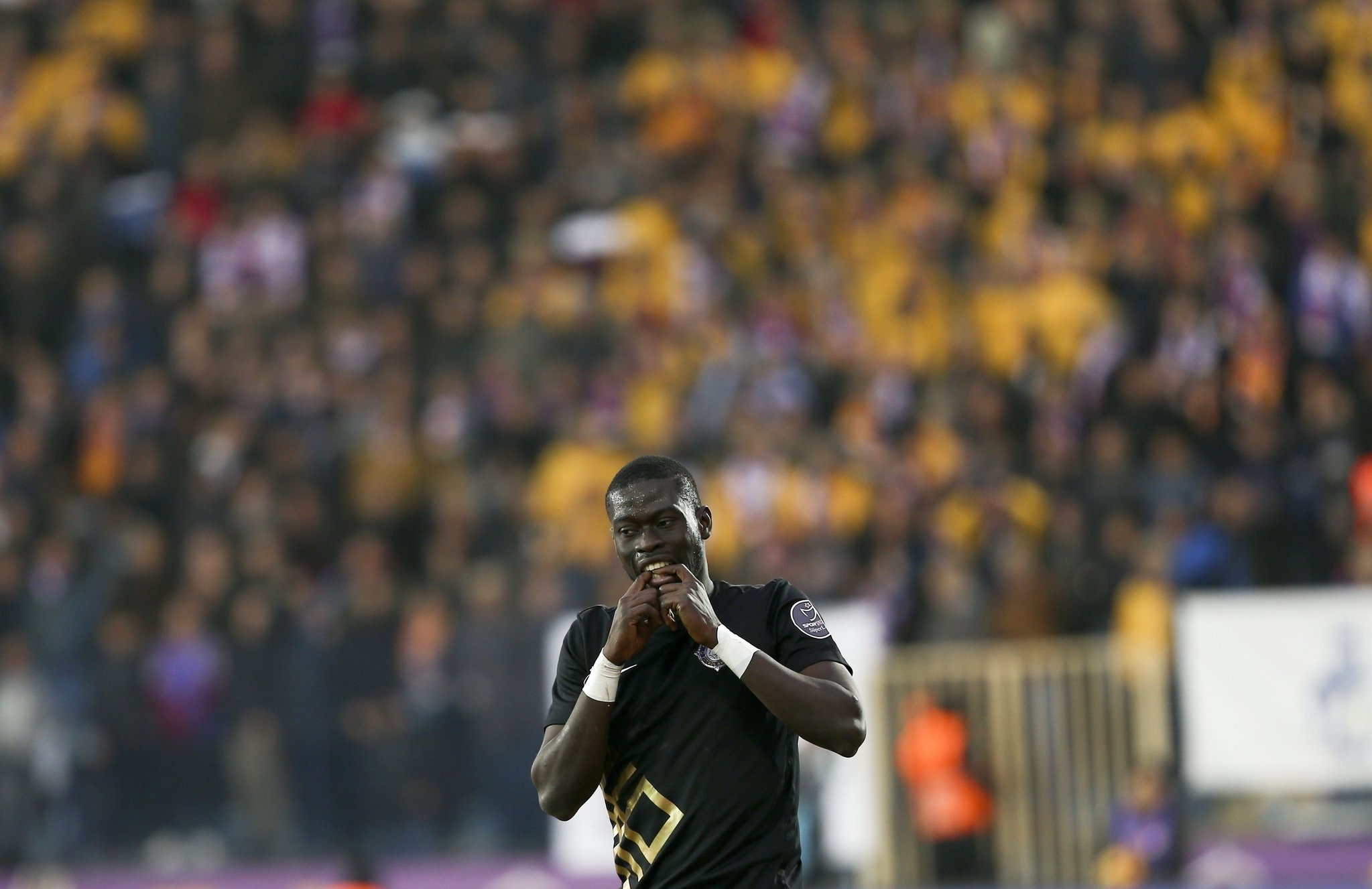 Galatasaray taraftarından Ndiaye transferine tepki!