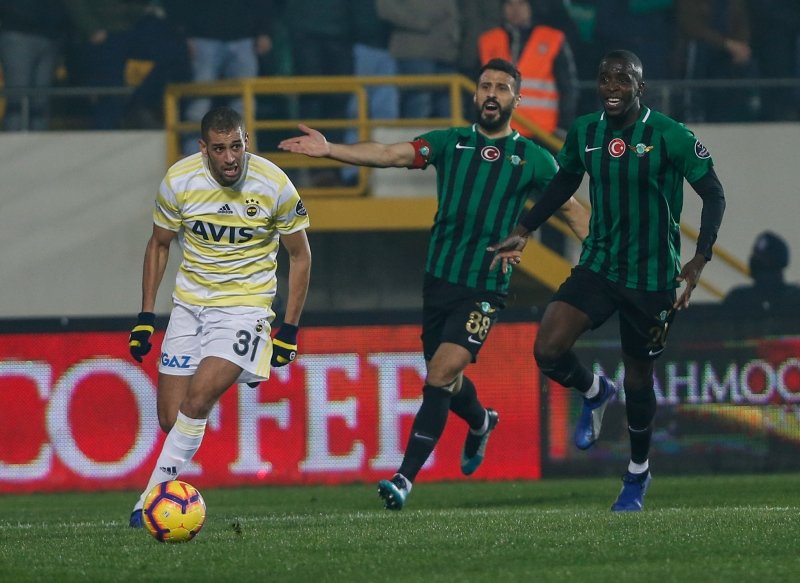 Fenerbahçe’de flaş Slimani kararı!