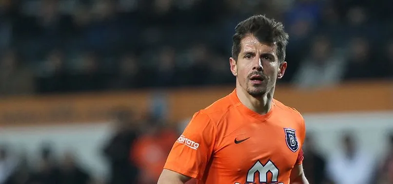 "Emre burada mutlu, bize çok önemli katkı sağlıyor"