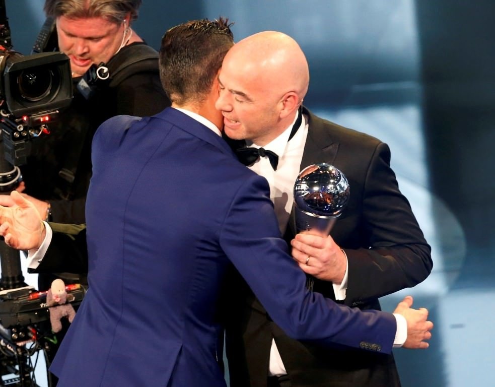 Yılın futbolcusu Cristiano Ronaldo seçildi