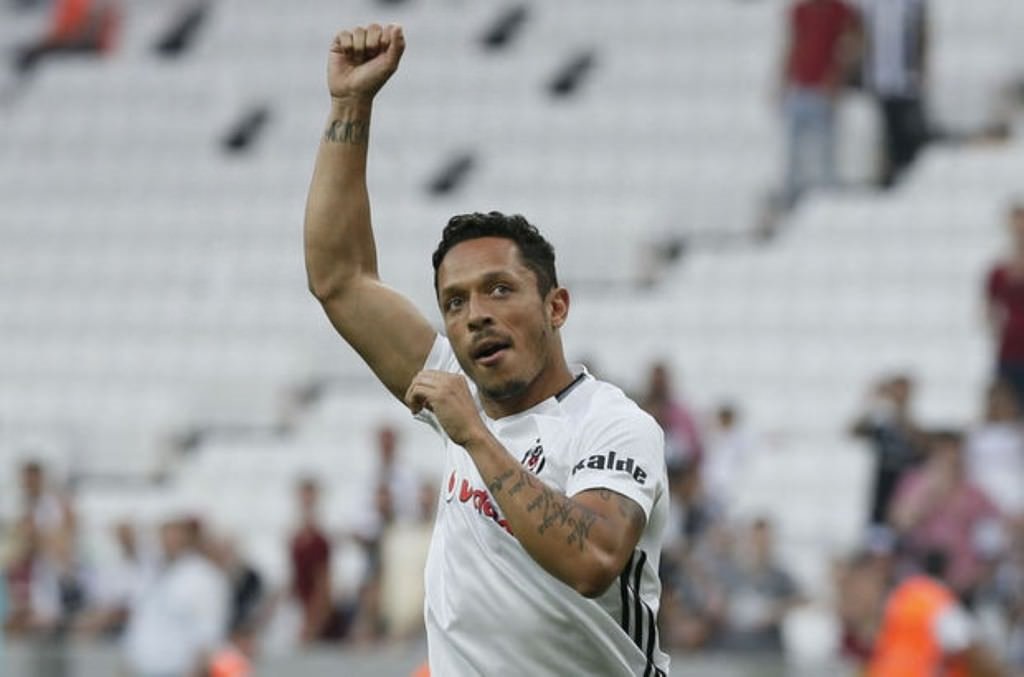 Beşiktaş’ın tek rakibi Real Madrid