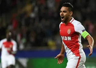 Monaco'dan flaş Falcao açıklaması!