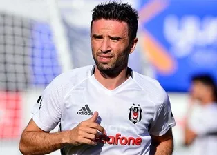 Ünlü futbolcular ve lüks otomobilleri