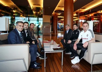 Şenol Güneş, Beşiktaş kampını ziyaret etti