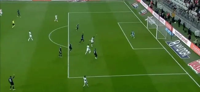 Beşiktaş - Kasımpaşa maçında Michy Batshuayi'nin golü ofsayta takıldı! - 1