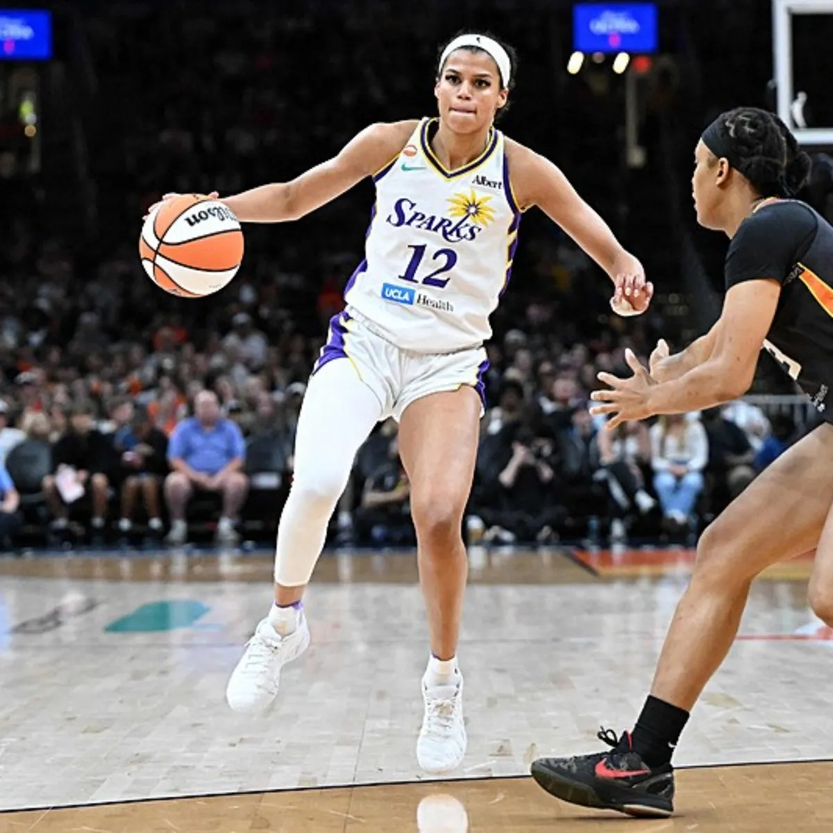Fenerbahçe Kadın Basketbol Takımı, Nell Angloma'yı Transfer Etti