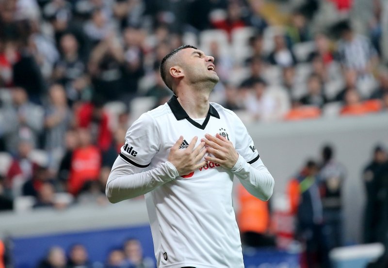 Beşiktaş’ta Burak Yılmaz formuyla göz dolduruyor!
