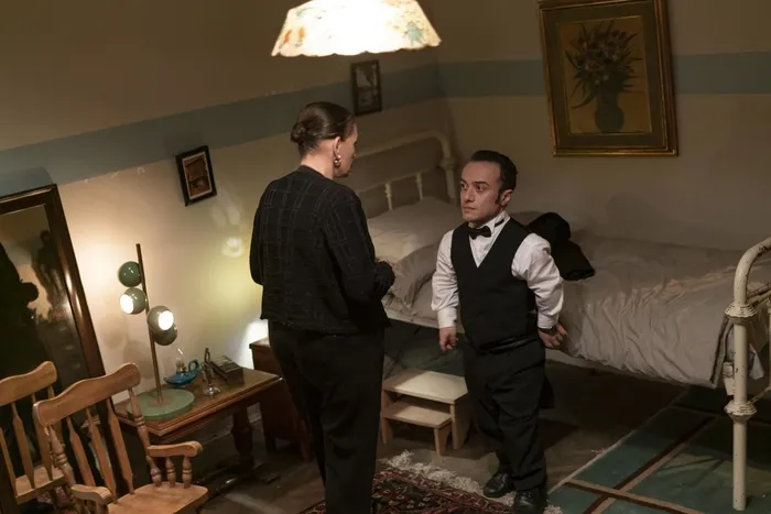 camdaki-kiz-52-bolum-izle-camdaki-kiz-son-bolum-izle-kanal-d-canli-izle-camdaki-kiz-izle-1666267459281.jpeg Camdaki Kız 52. BÖLÜM İZLE - Camdaki Kız son bölüm izle - Kanal D CANLI İZLE | Camdaki Kız izle - 1