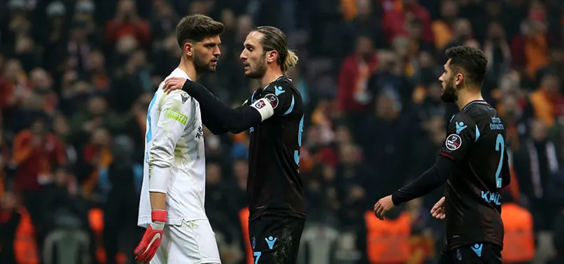 'Başını dik tut!'