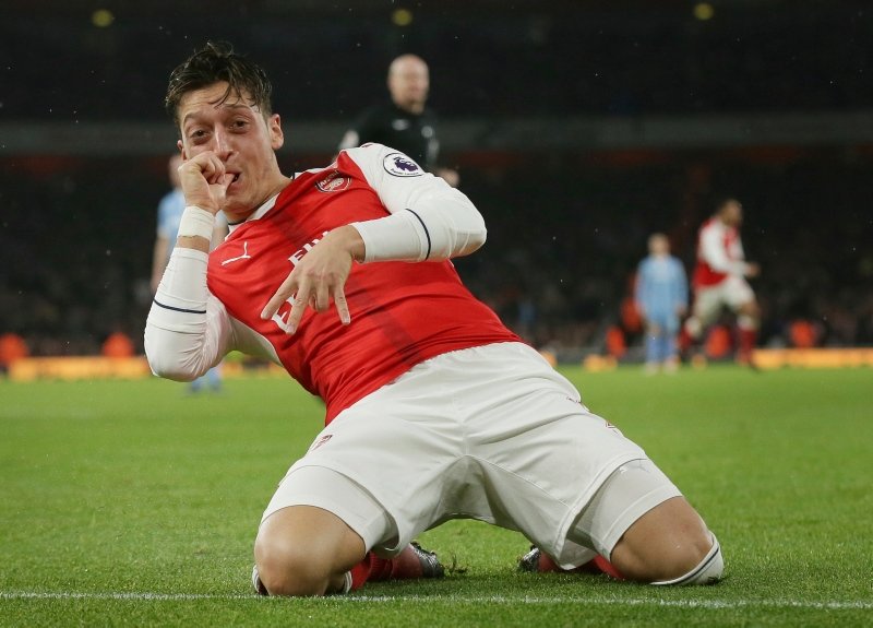 Mesut Özil’den olay paylaşım!