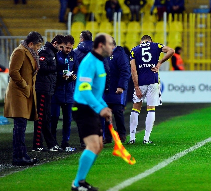 Fenerbahçe-Adanaspor karşılaşmasından kareler