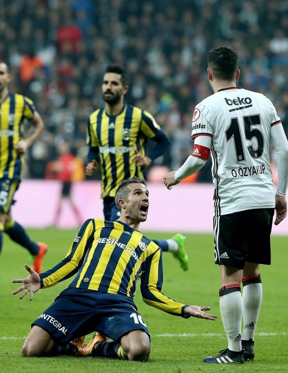 Feyenoord’dan Robin van Persie açıklaması