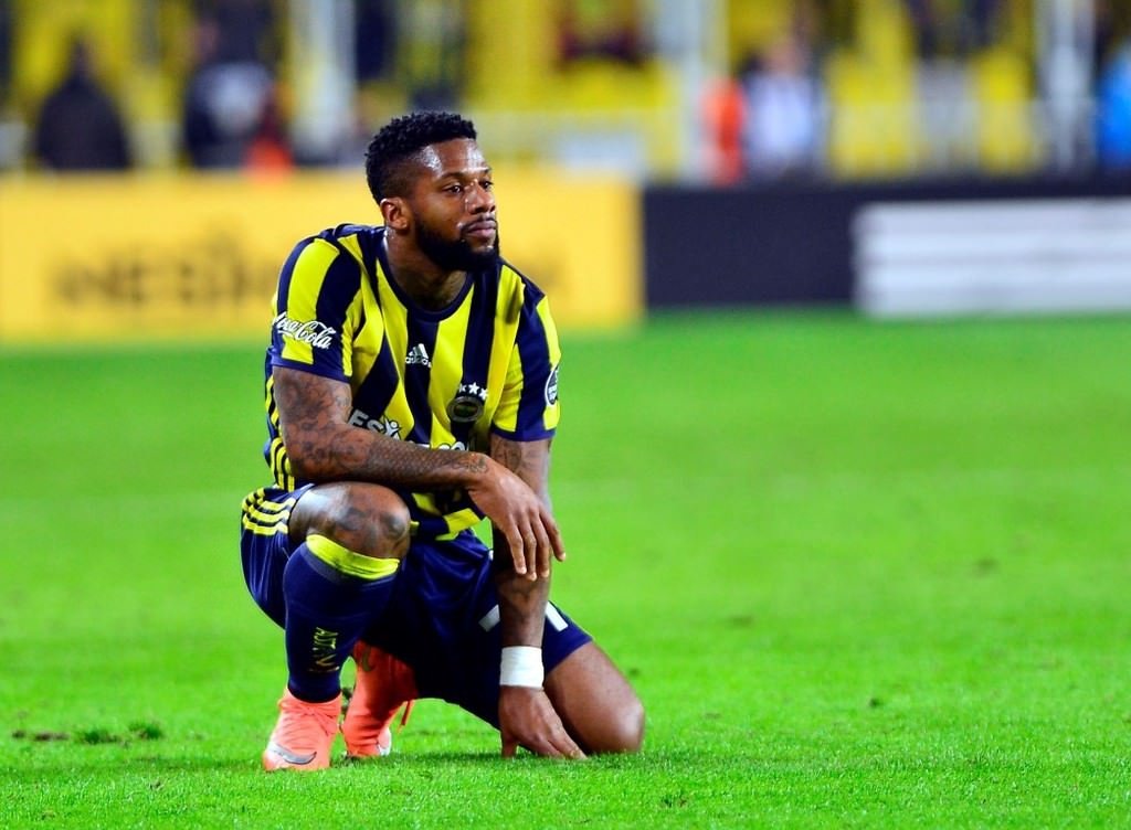 Fenerbahçe’de Lens şoku!